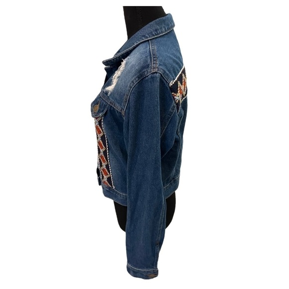 El Amario De Judith Embroidered Jean Jacket Medium - Picture 2 of 11